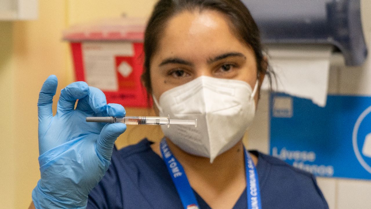 Seremi de Salud refuerza necesidad de vacunación contra la Influenza ante permanencia del Virus