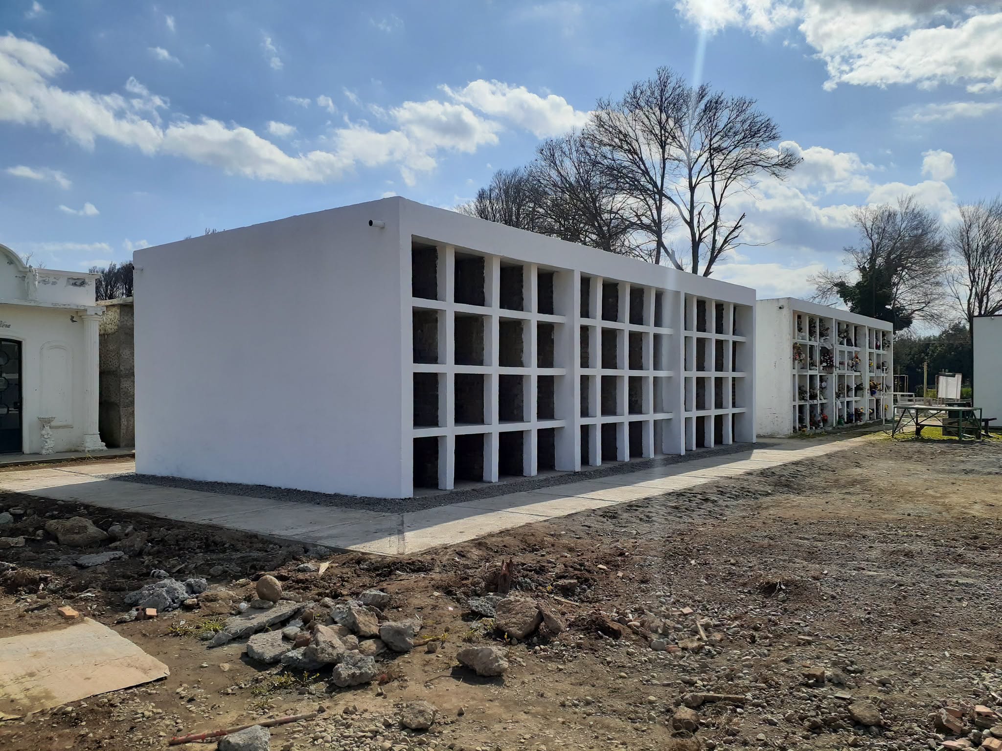 Habilitan 96 Nuevos Nichos en el Cementerio Municipal de Los Ángeles