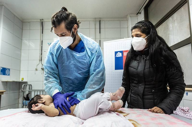 Alerta por virus respiratorios en Chile: positividad de muestras alcanza un 49,5%