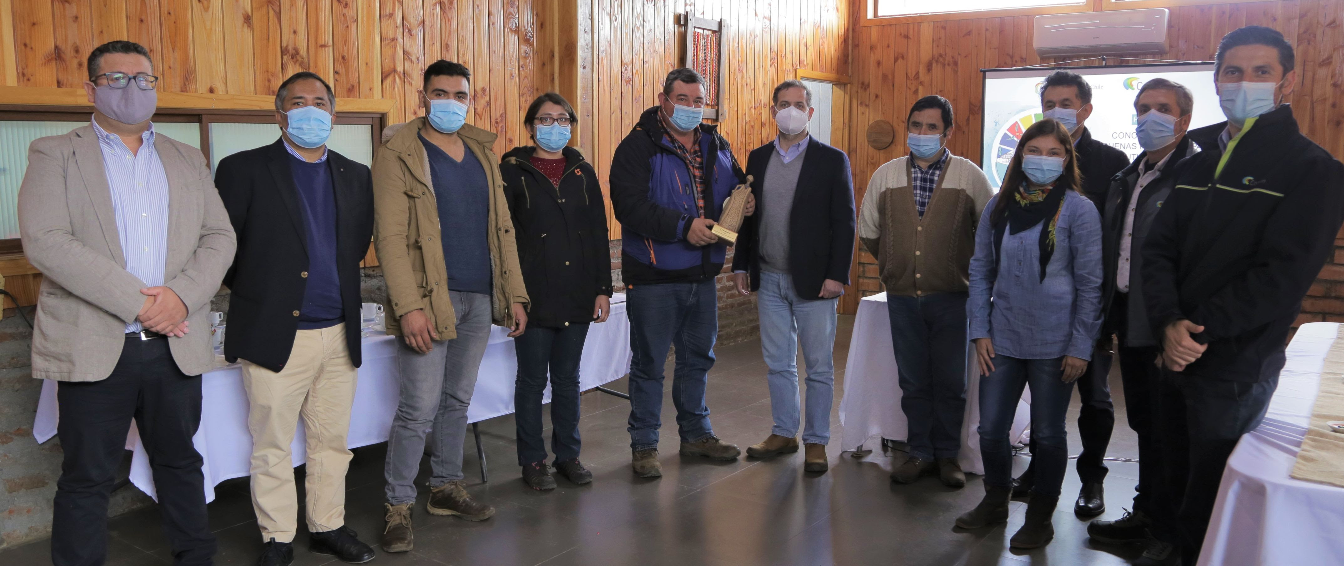Colbún y  programa “Apicultura Comunitaria” obtienen reconocimiento de Generadoras de Chile   