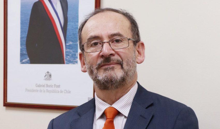 CAJ Biobío: desvinculan a director general Mauricio Decap