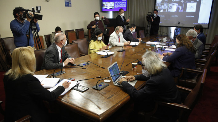 Comisión de acusación fija cronograma: El jueves recibirá a la defensa del Presidente y votará el 5 de noviembre  