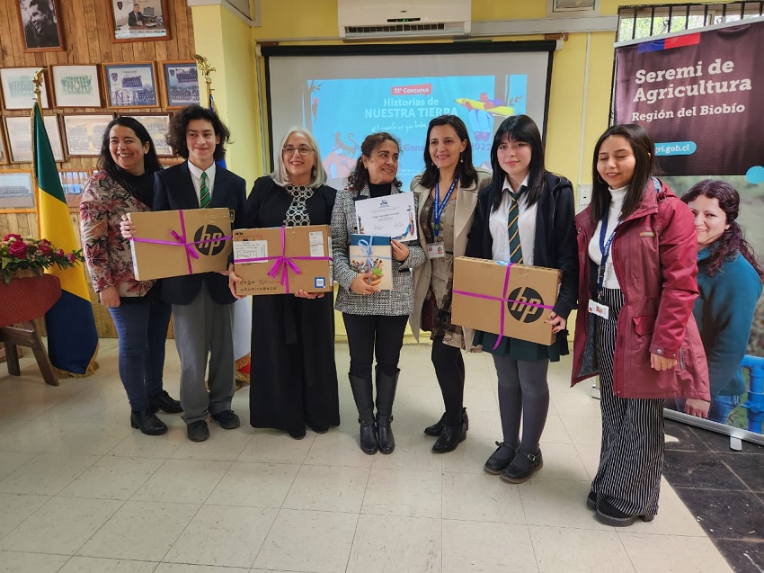 Colegio de Los Ángeles obtuvo primer lugar nacional en participación del Concurso "Historias de Nuestra Tierra"