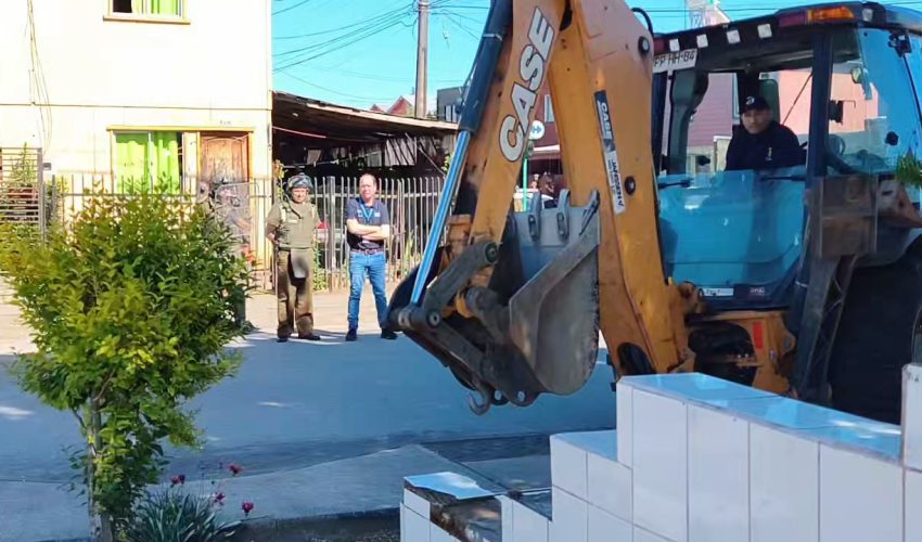 Cabrero: efectúan demolición de mausoleo vinculado al narcotráfico